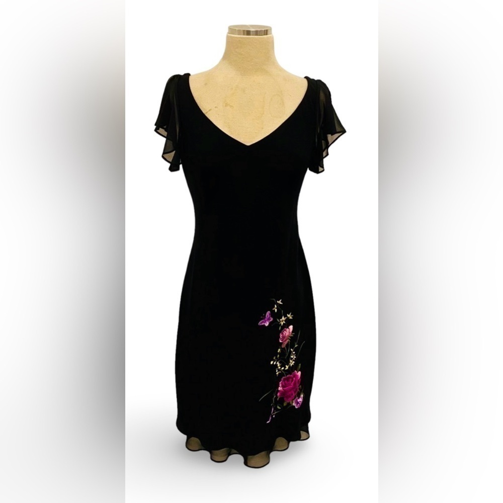 SL FASHIONS💓SZ M💓BLACK FLUTTERED SLEEVE CHIFFON DRESS W ROSE TRIM OPEN BACK - Picture 5 of 16